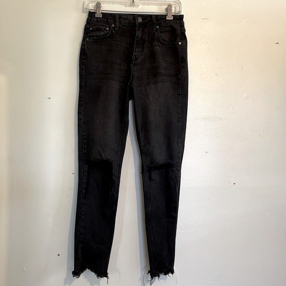 Wild Fable Black Distressed Denim, High Waist, Knee Holes, Skinny Fit, size 6